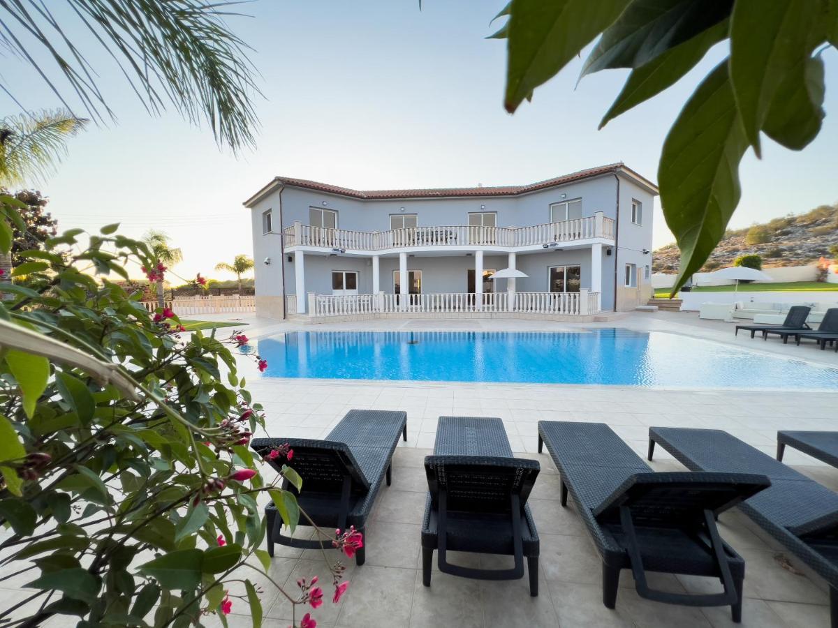 Grand Villa Lynn Seaview Αγία Νάπα Εξωτερικό φωτογραφία